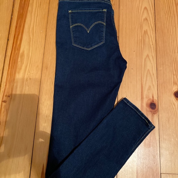 Levi’s Super Skinny Dark Wash Jeans - NWOT - Picture 9 of 14